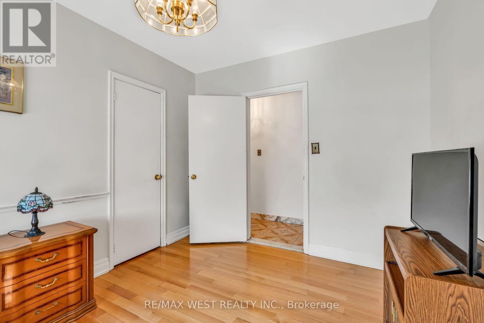 90 Tavistock Road, Toronto, ON - Indoor Photo Showing Other Room