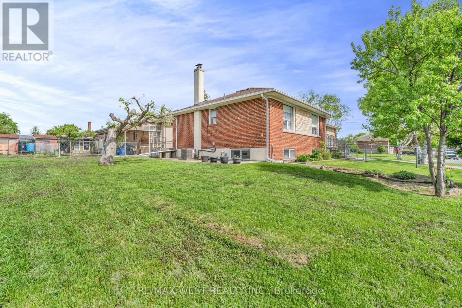 90 Tavistock Road, Toronto, ON - Outdoor