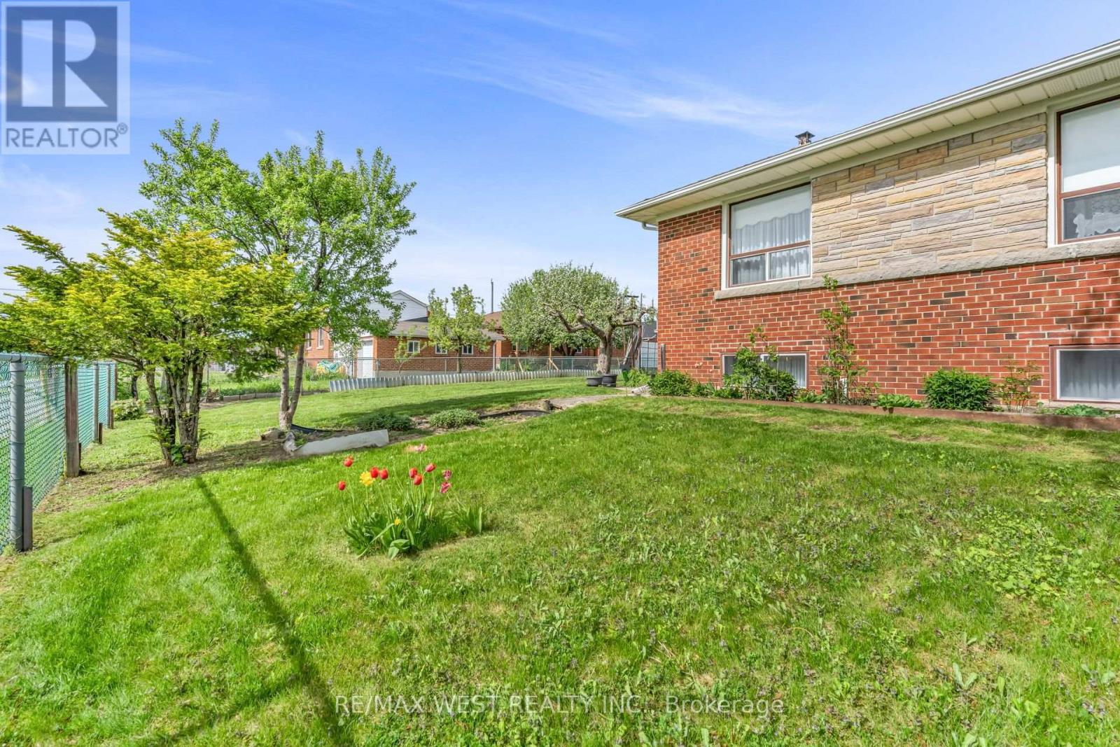 90 Tavistock Road, Toronto, ON - Outdoor