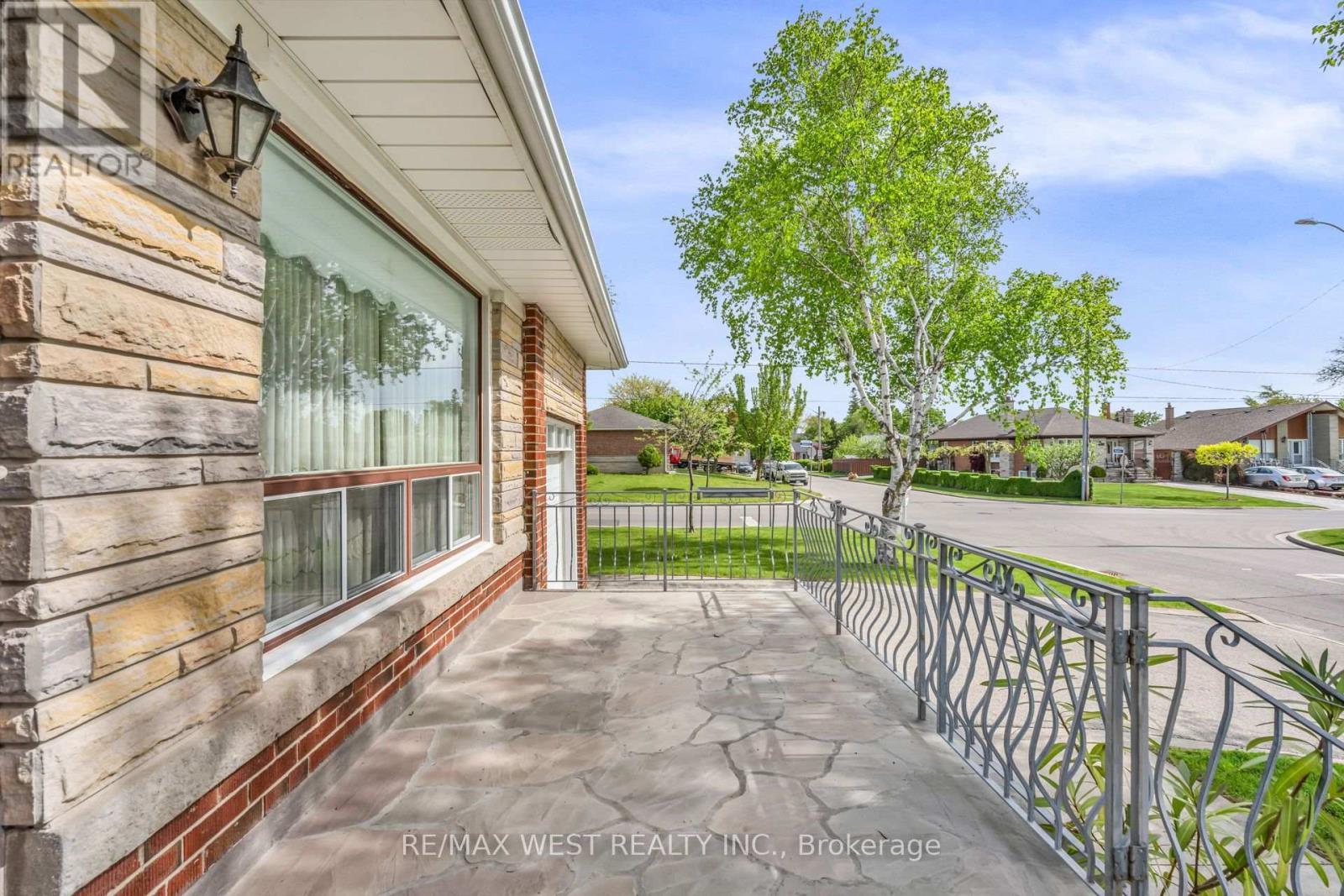 90 Tavistock Road, Toronto, ON - Outdoor