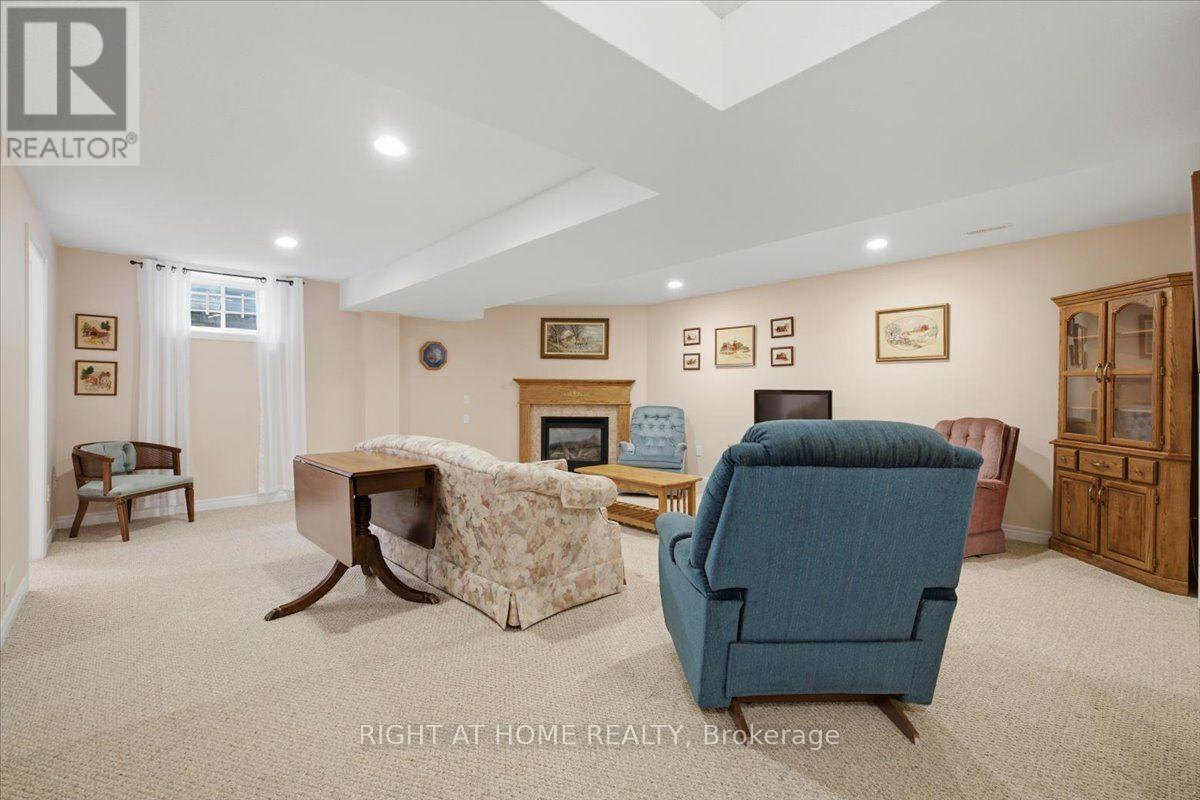 13 - 34 Southbrook Drive, Hamilton, ON - Indoor Photo Showing Basement