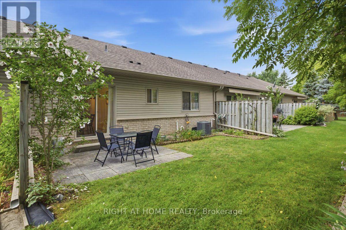 13 - 34 Southbrook Drive, Hamilton, ON - Outdoor With Deck Patio Veranda