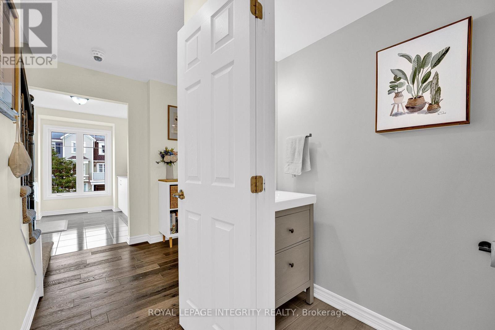 338 Pumpkinseed Crescent, Ottawa, ON - Indoor Photo Showing Other Room