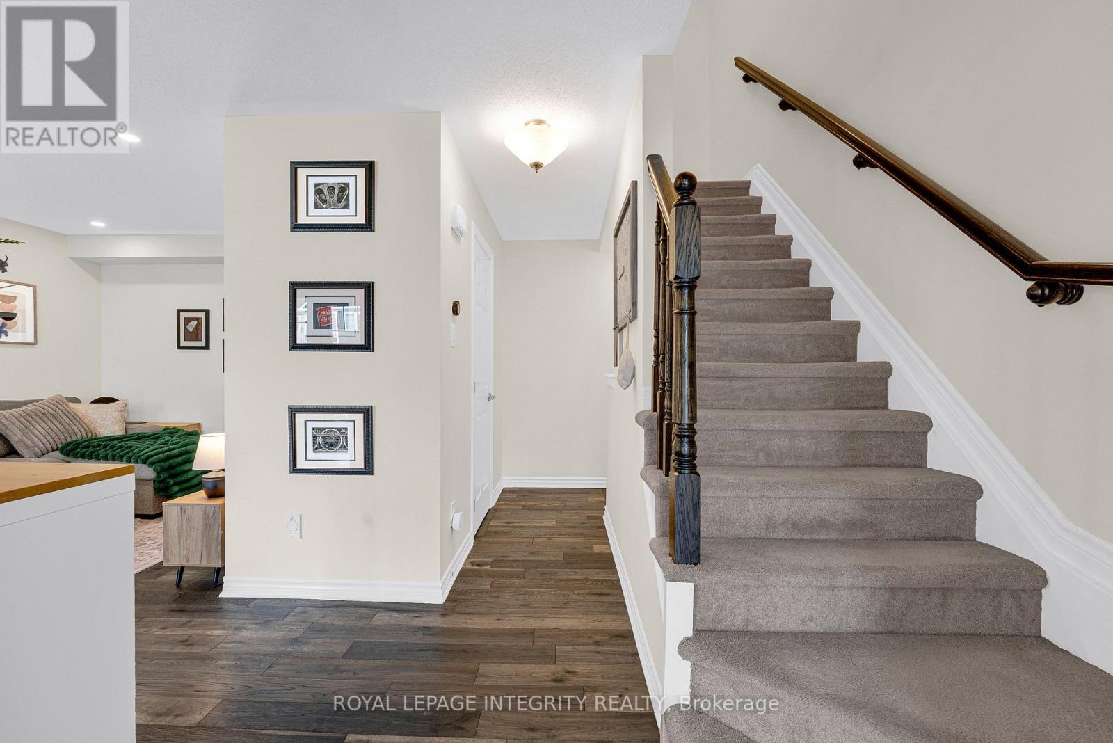 338 Pumpkinseed Crescent, Ottawa, ON - Indoor Photo Showing Other Room