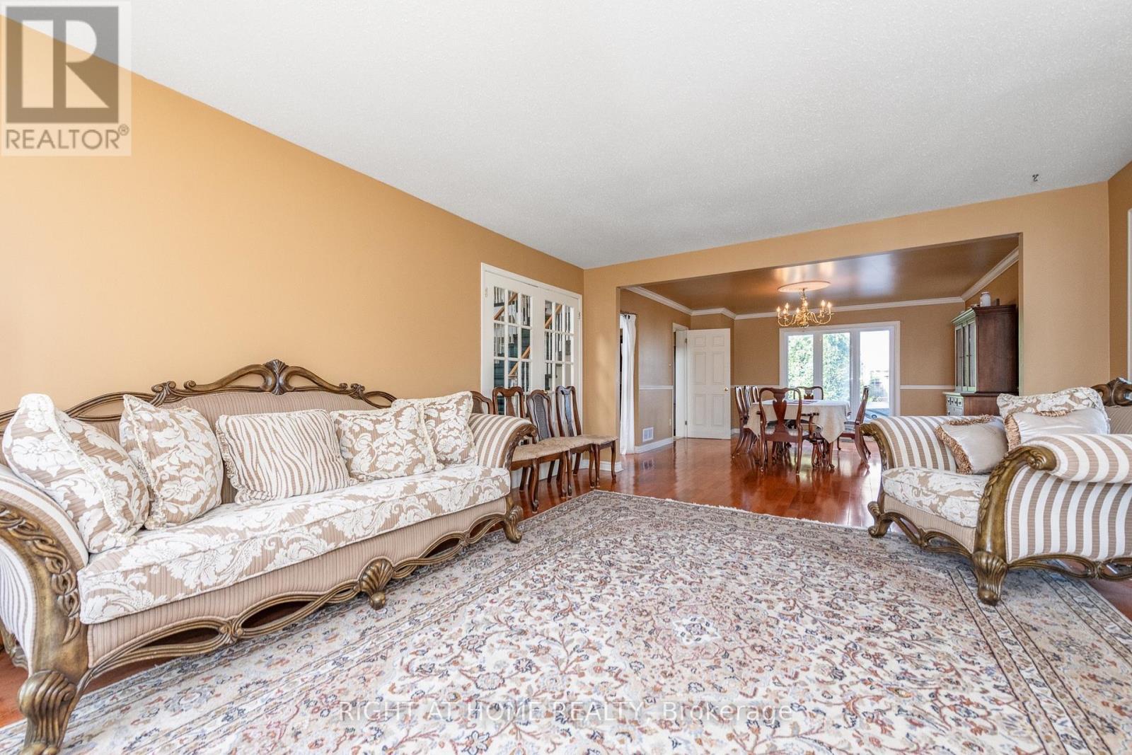 1446 Bourcier Drive, Ottawa, ON - Indoor