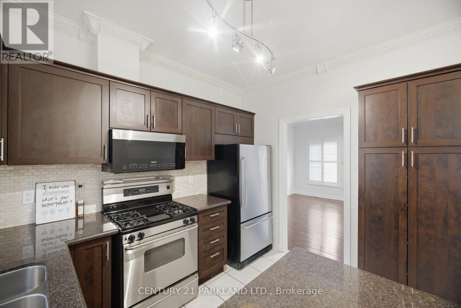 148 Solway Avenue, Vaughan, ON - Indoor Photo Showing Kitchen With Stainless Steel Kitchen