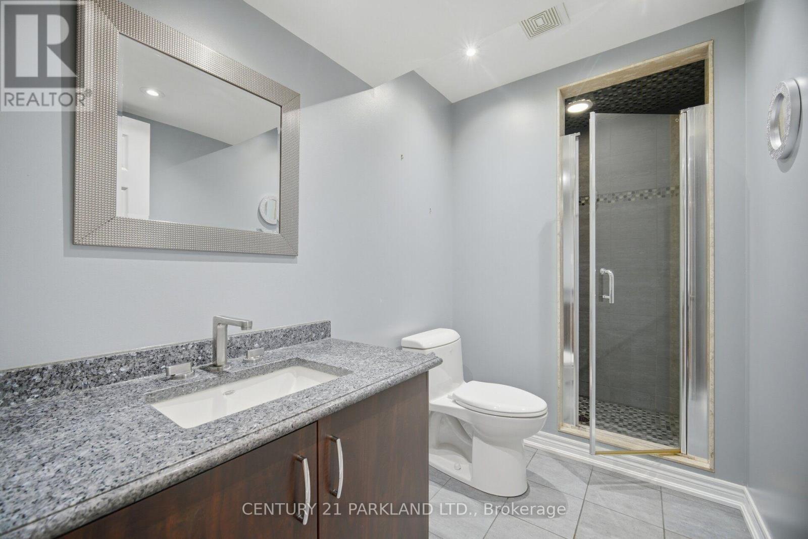 148 Solway Avenue, Vaughan, ON - Indoor Photo Showing Bathroom