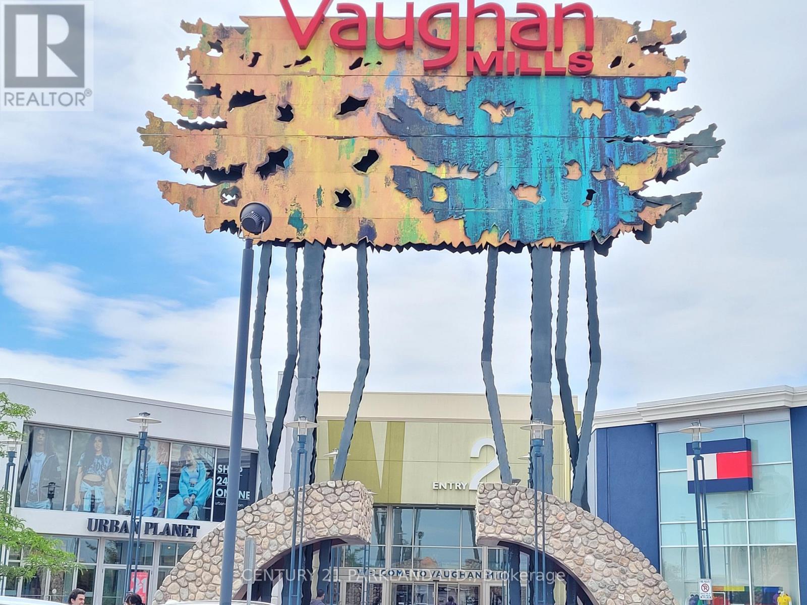 Vaughan Mills Mall - 148 Solway Avenue, Vaughan, ON - Outdoor