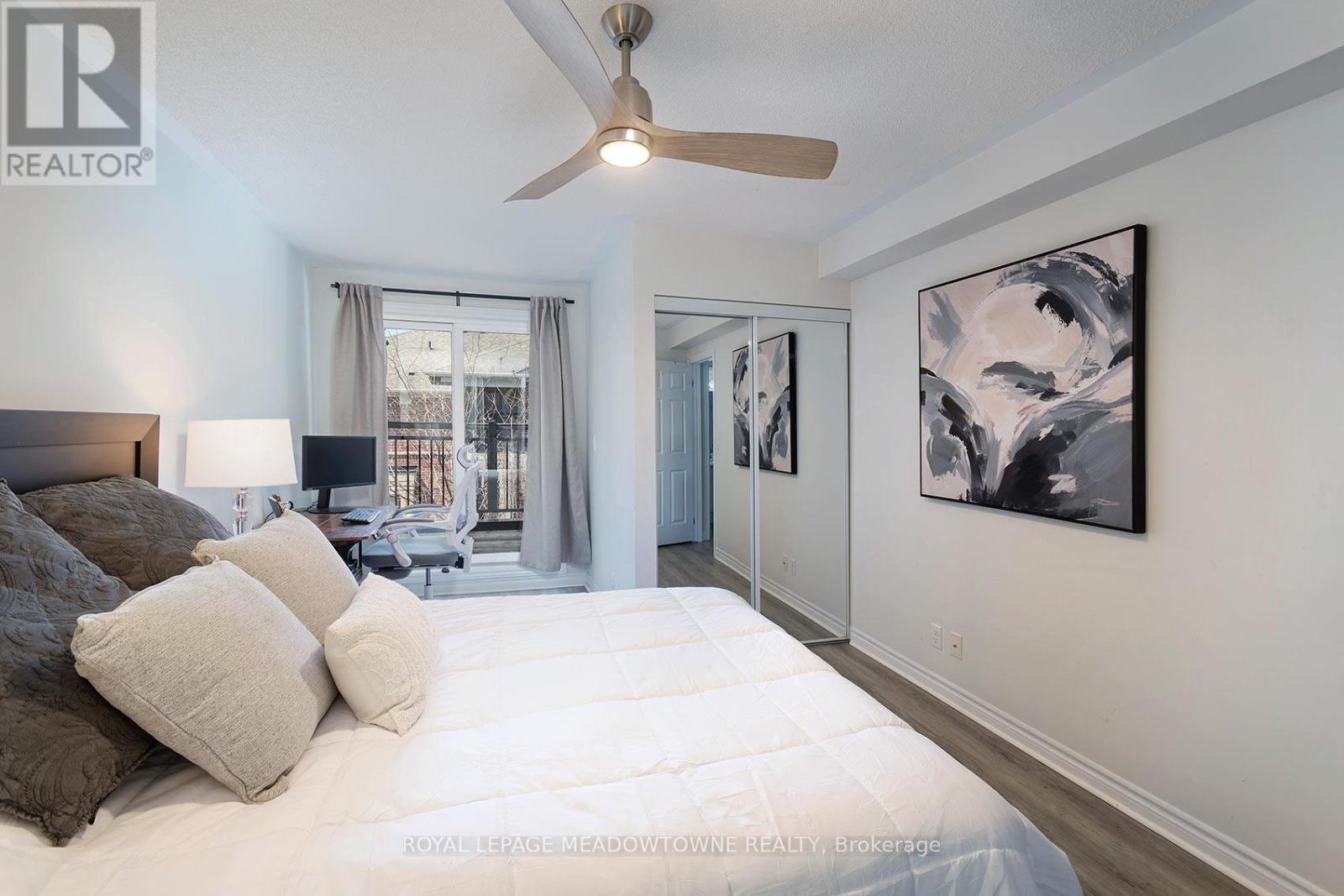 19 - 10 Carnation Avenue, Toronto, ON - Indoor Photo Showing Bedroom