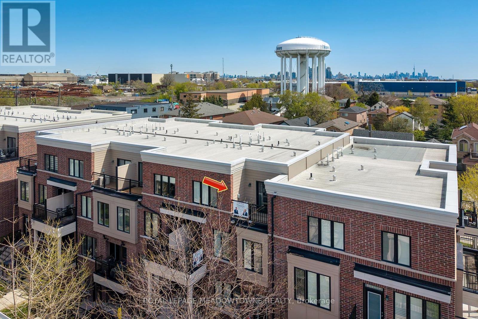 19 - 10 Carnation Avenue, Toronto, ON - Outdoor