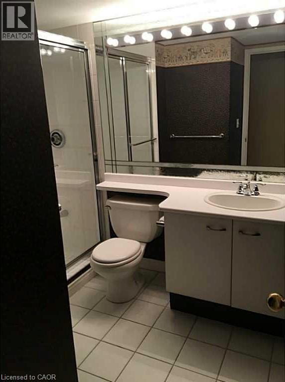 1276 Maple Crossing Boulevard Unit# 809, Burlington, ON - Indoor Photo Showing Bathroom