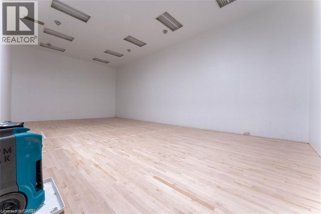 1276 Maple Crossing Boulevard Unit# 809, Burlington, ON - Indoor Photo Showing Other Room