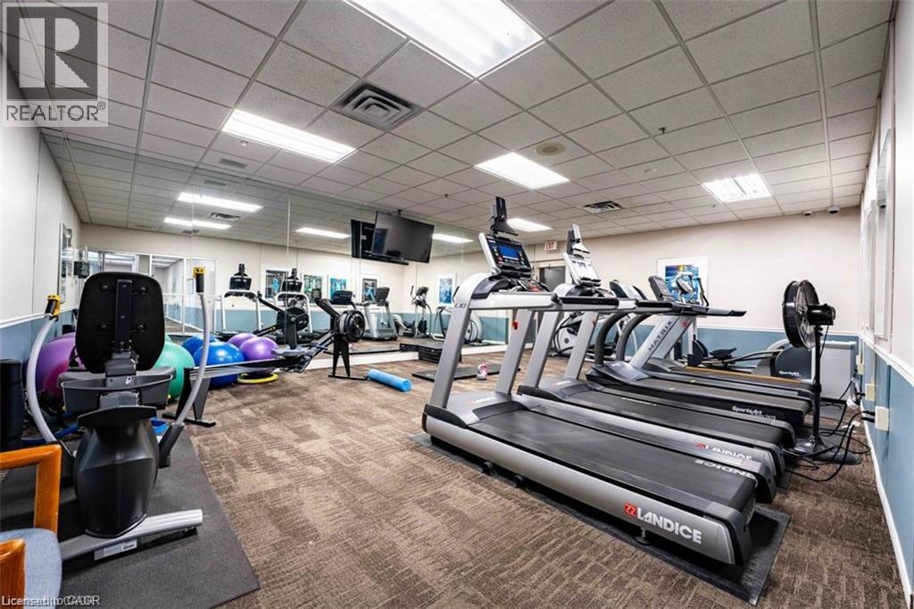 1276 Maple Crossing Boulevard Unit# 809, Burlington, ON - Indoor Photo Showing Gym Room