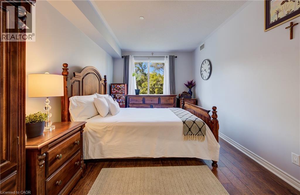 8 Harris Street Unit# 118, Cambridge, ON - Indoor Photo Showing Bedroom