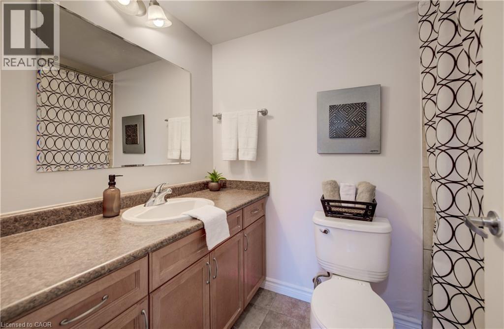 Ensuite bath - 8 Harris Street Unit# 118, Cambridge, ON - Indoor Photo Showing Bathroom