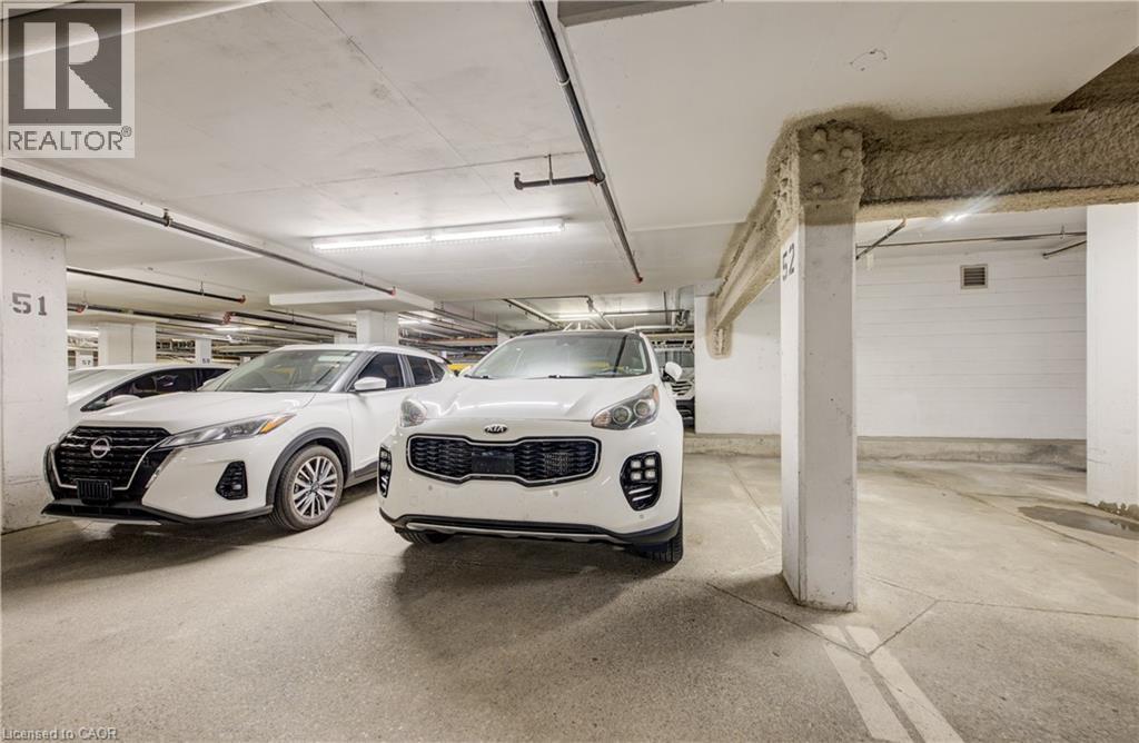 8 Harris Street Unit# 118, Cambridge, ON - Indoor Photo Showing Garage