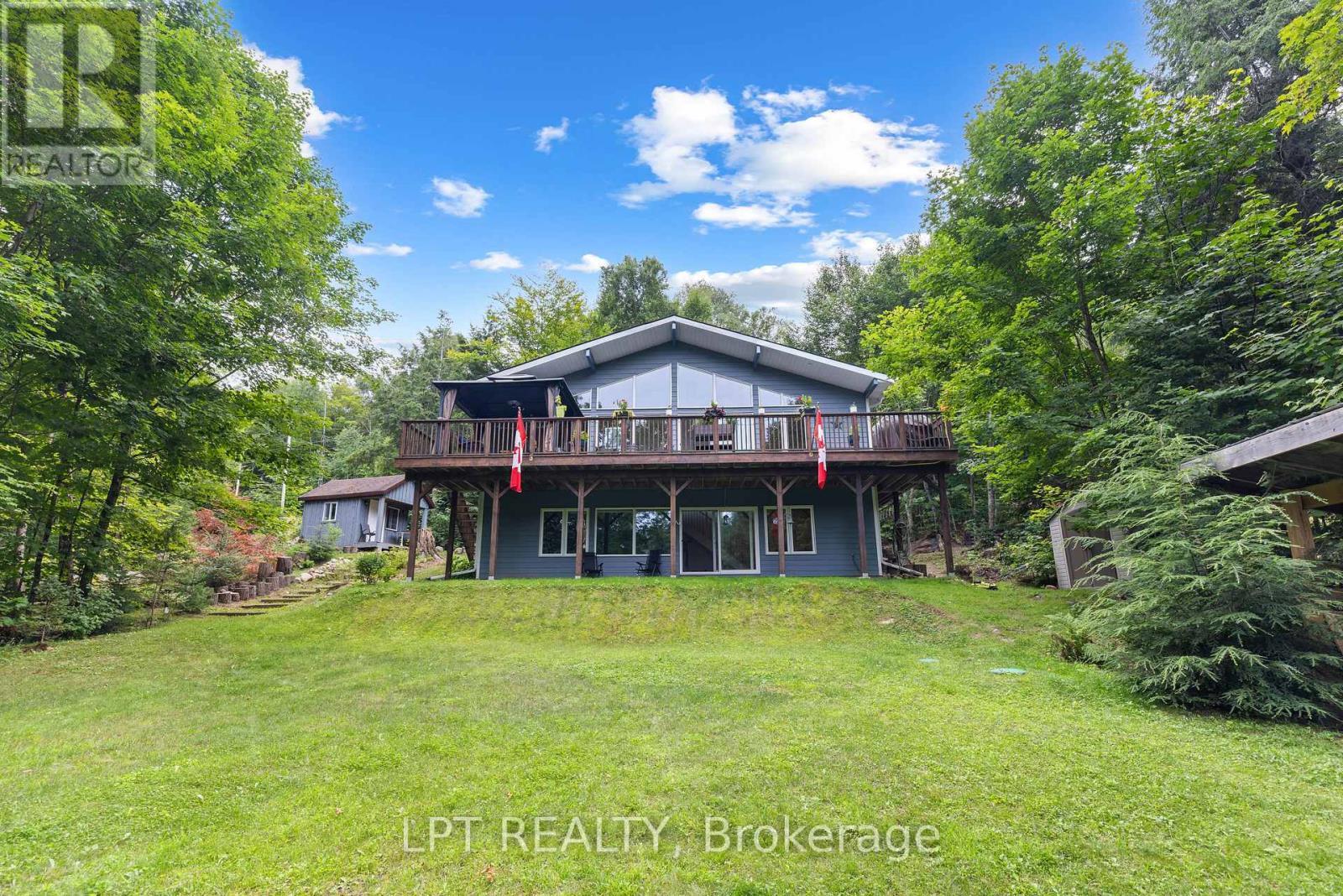 500A Hazard Hill Road, Kearney, ON - Outdoor With Deck Patio Veranda
