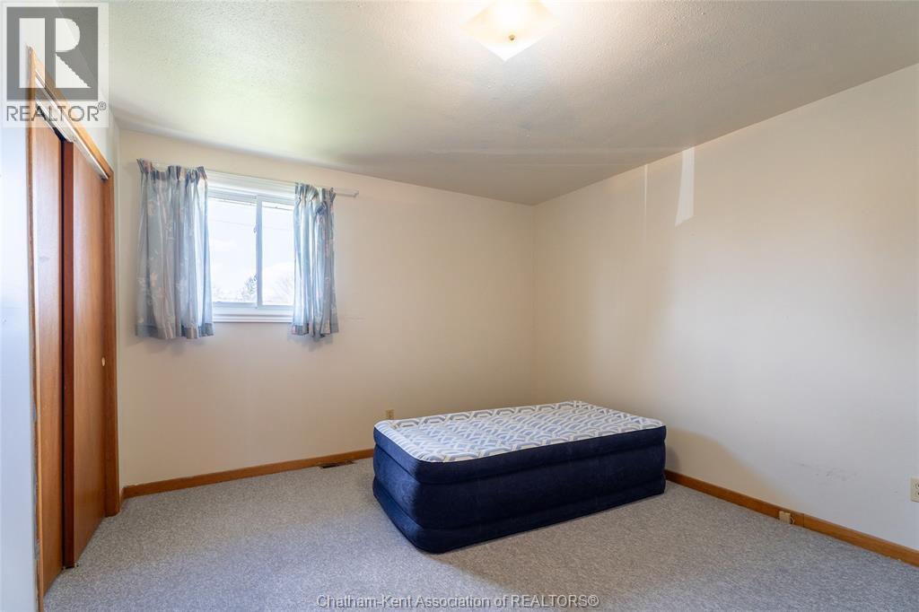 16 Arthur Drive, Chatham, ON - Indoor Photo Showing Bedroom