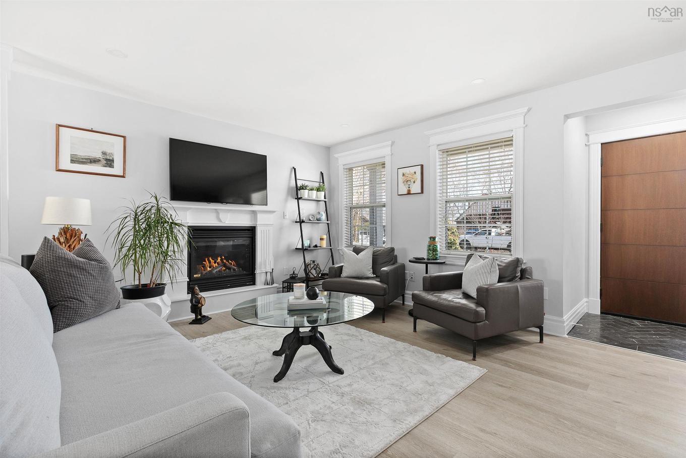 42 Margaret Road, Halifax, NS - Indoor Photo Showing Living Room With Fireplace