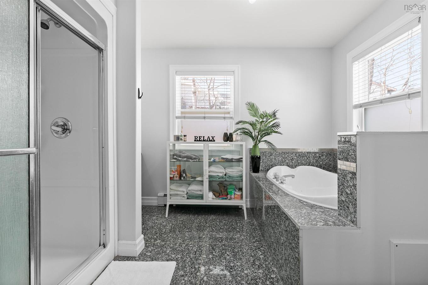 42 Margaret Road, Halifax, NS - Indoor Photo Showing Bathroom