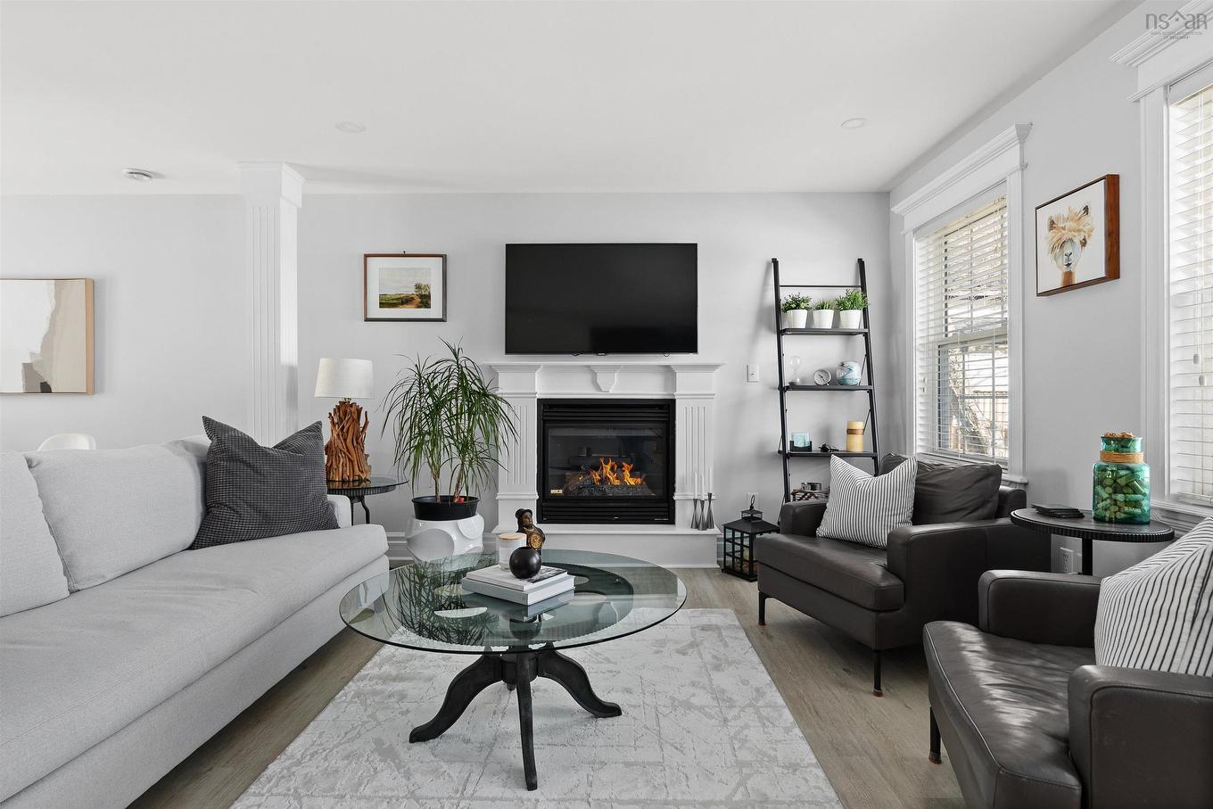 42 Margaret Road, Halifax, NS - Indoor Photo Showing Living Room With Fireplace