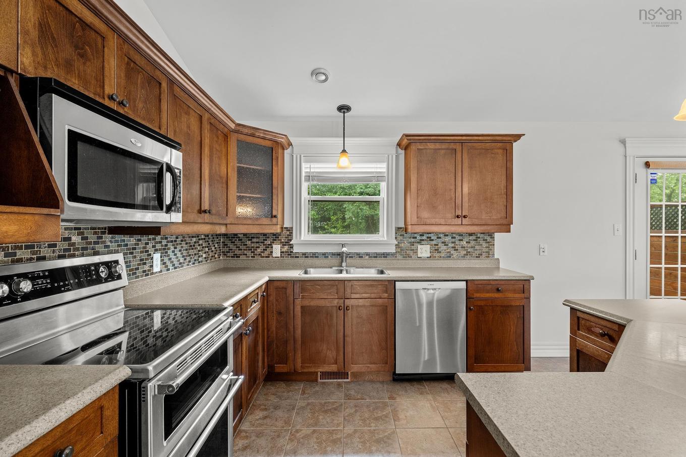 45 Stirling Drive, Cole Harbour, NS - Indoor Photo Showing Kitchen With Double Sink