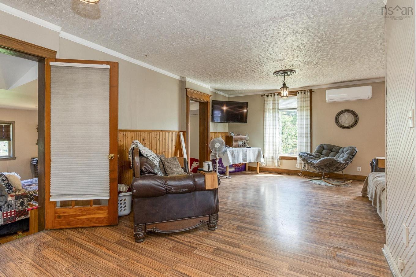 389 Bentley Road, Rockland, NS - Indoor Photo Showing Living Room