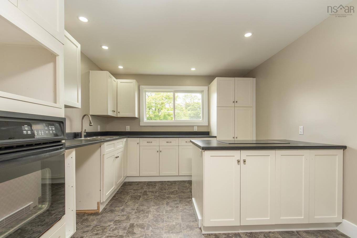 2 Huntington Street, Yarmouth, NS