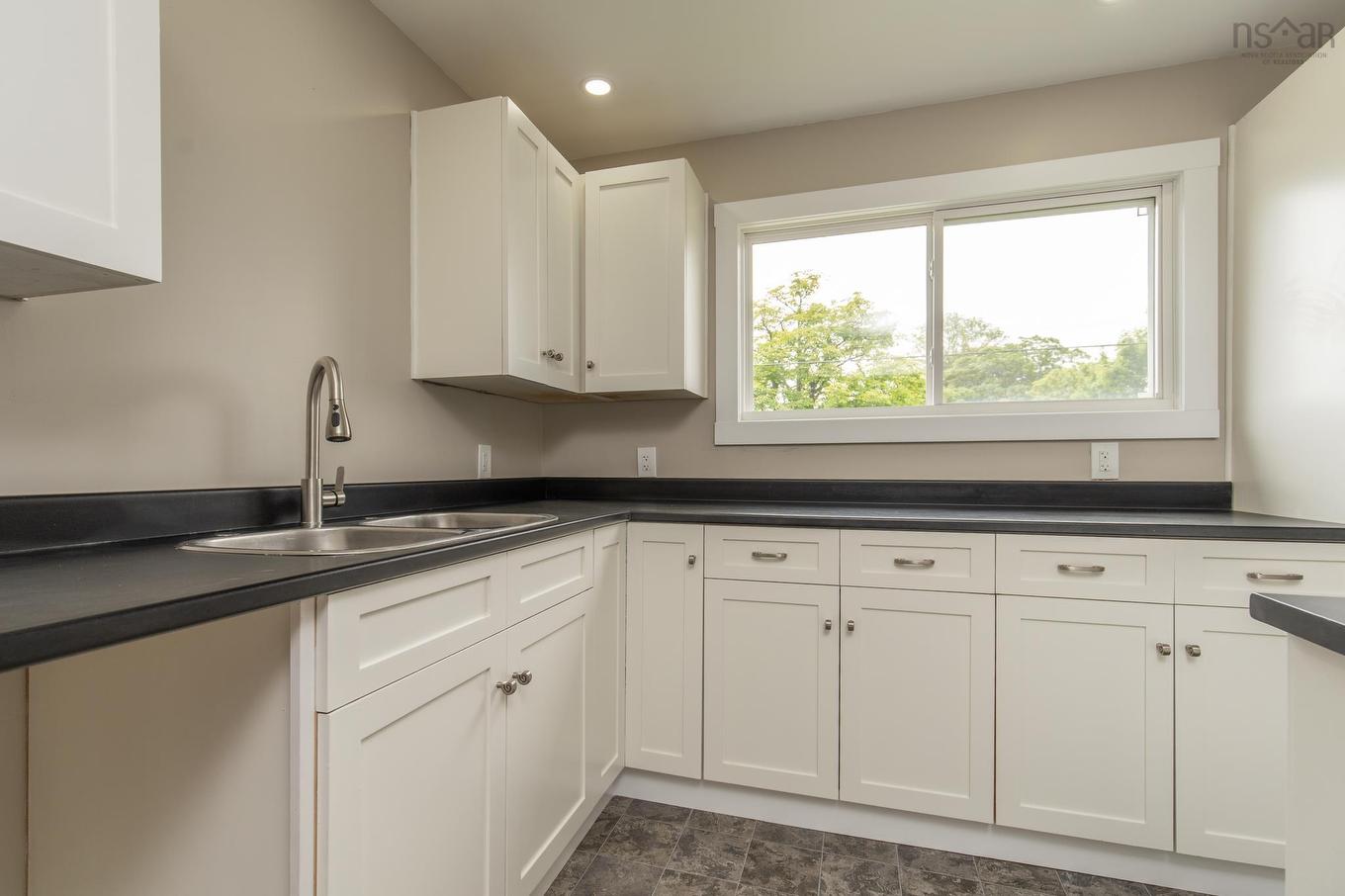 2 Huntington Street, Yarmouth, NS