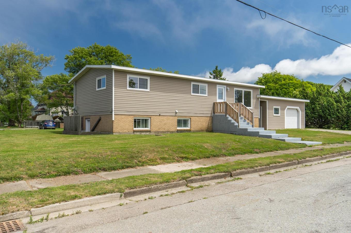 2 Huntington Street, Yarmouth, NS