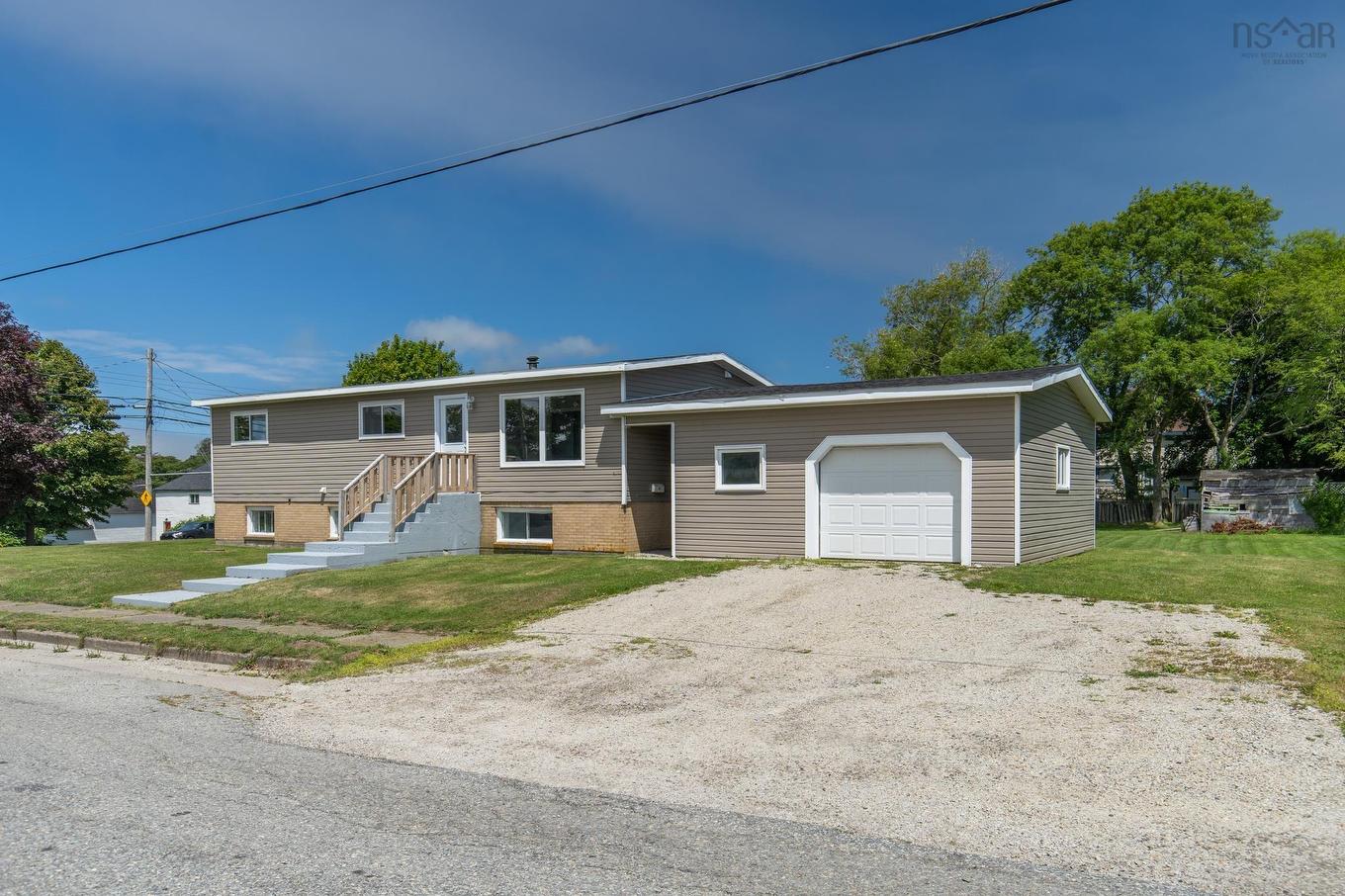 2 Huntington Street, Yarmouth, NS