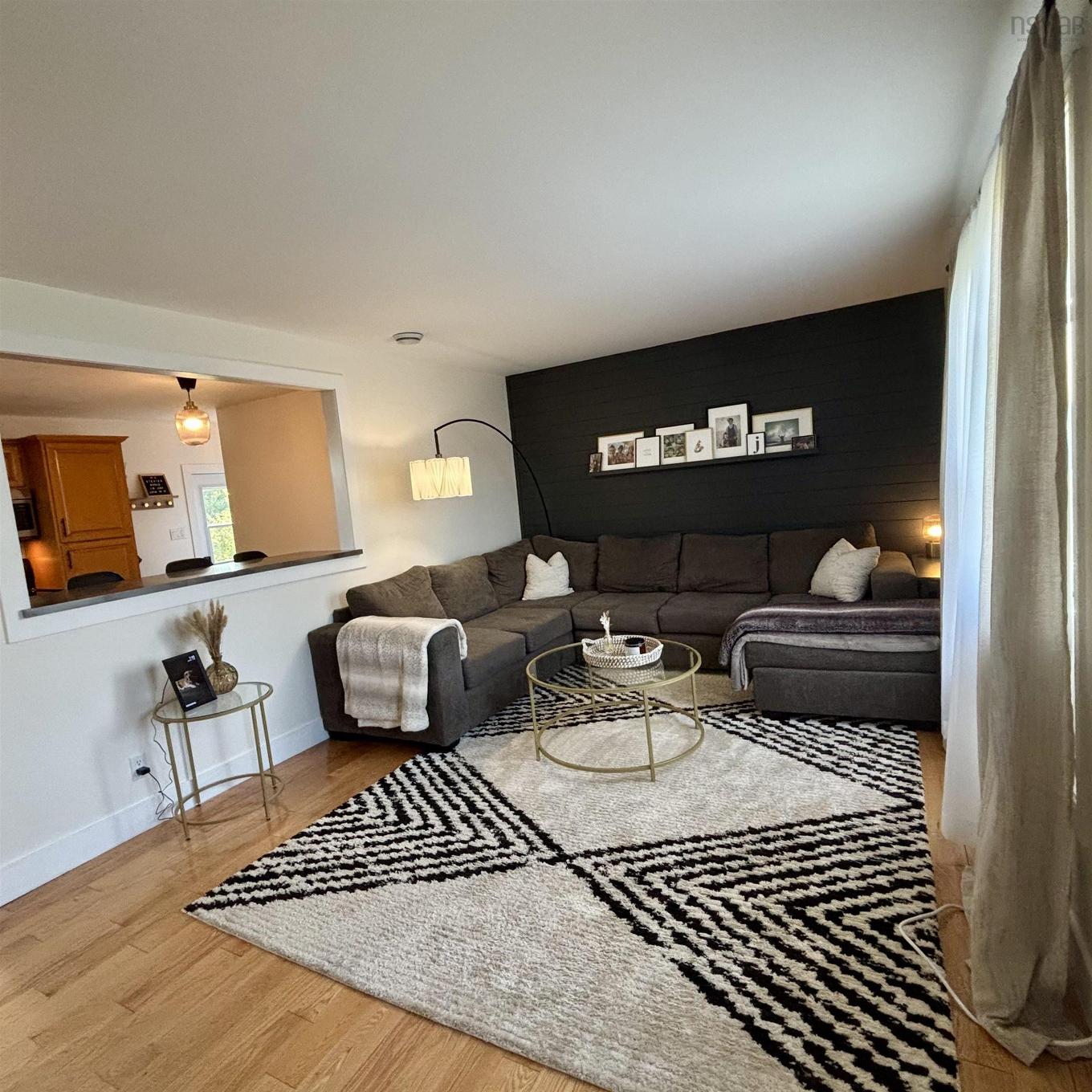 45 King Street, Scotchtown, NS - Indoor Photo Showing Living Room