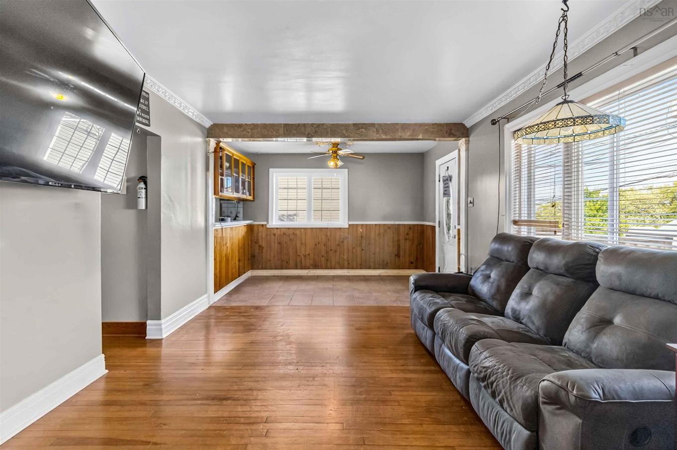 12 Auburn Avenue, Spryfield, NS - Indoor Photo Showing Living Room