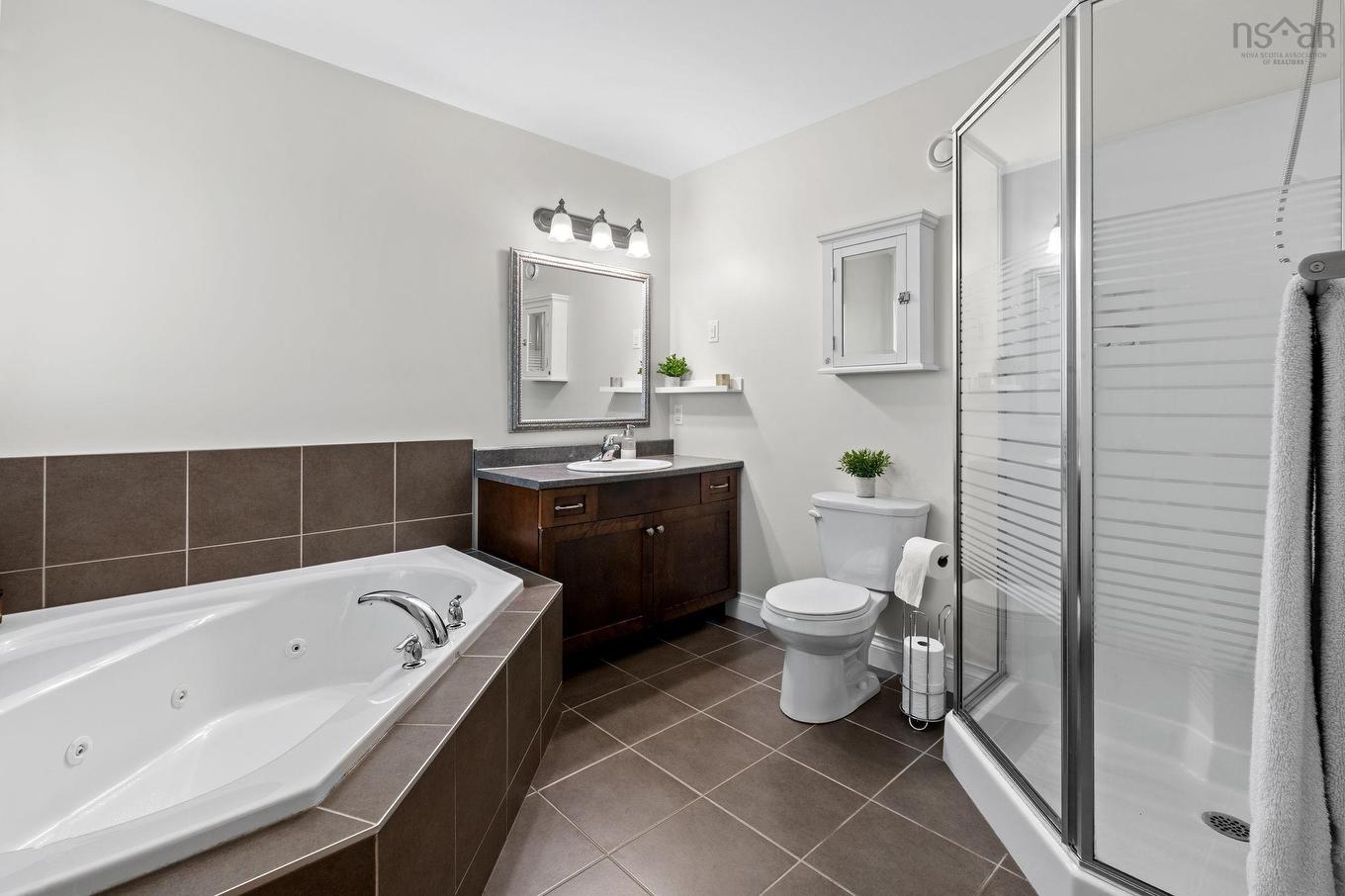 158 Tamara Drive, Cole Harbour, NS - Indoor Photo Showing Bathroom