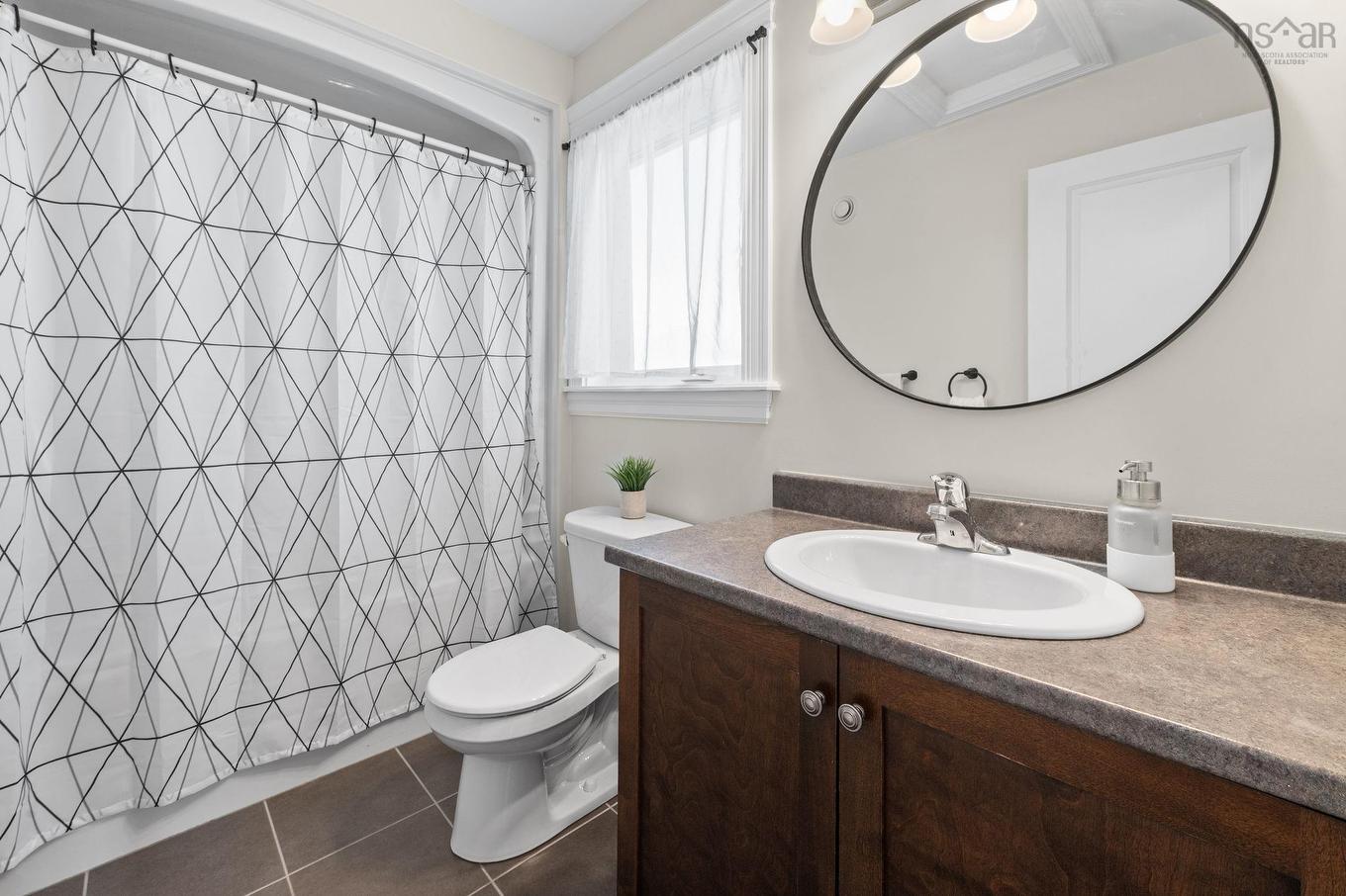 158 Tamara Drive, Cole Harbour, NS - Indoor Photo Showing Bathroom