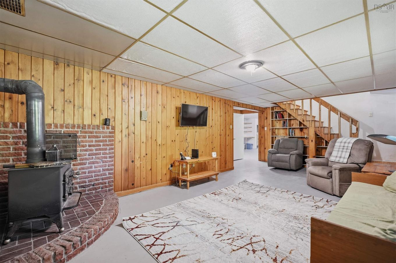 28 Elk Road, Hubley, NS - Indoor Photo Showing Other Room