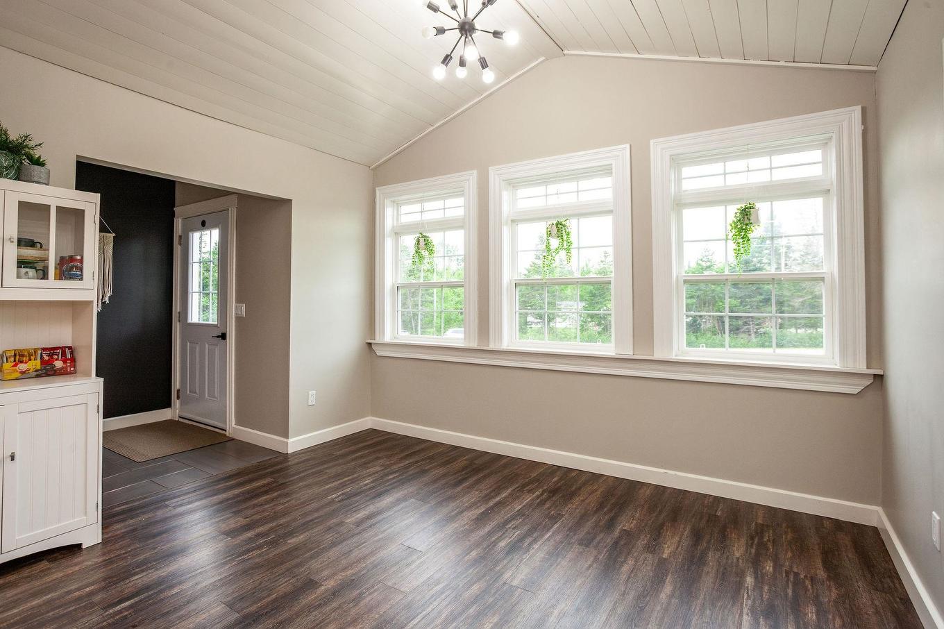 594 Kayes Road, Georgetown, PE - Indoor Photo Showing Other Room