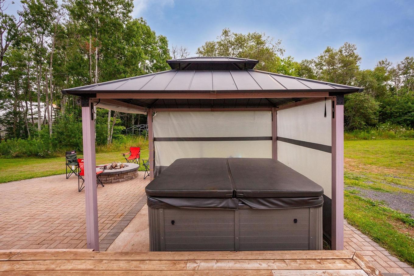 594 Kayes Road, Georgetown, PE - Outdoor