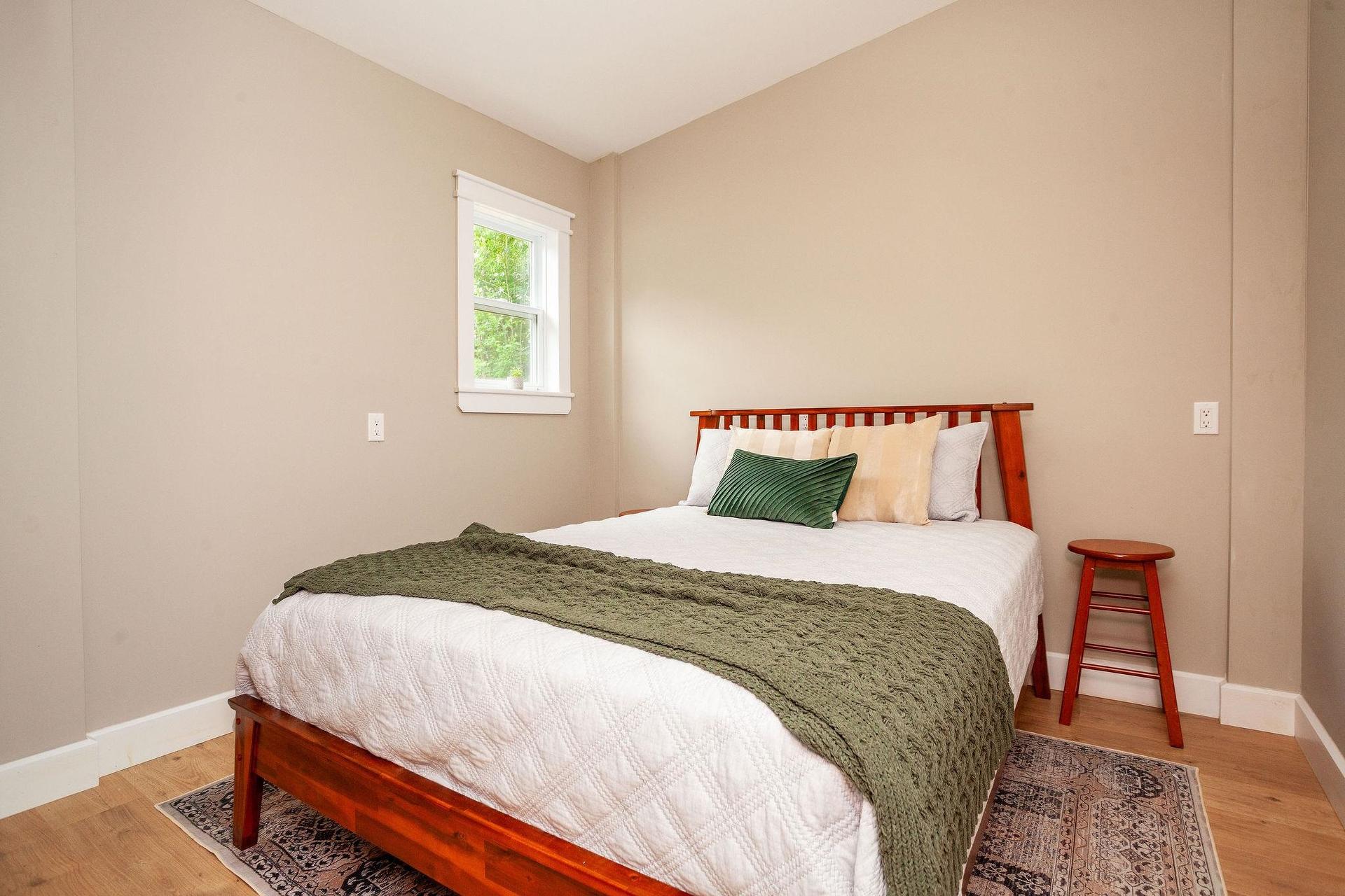 594 Kayes Road, Georgetown, PE - Indoor Photo Showing Bedroom