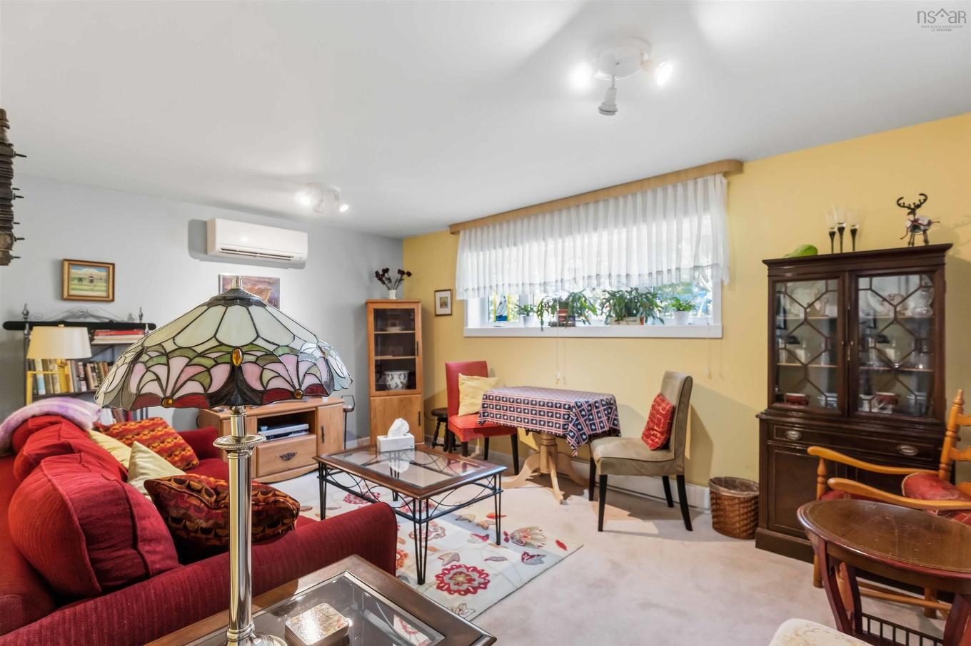 6 Iona Road, Wolfville, NS - Indoor
