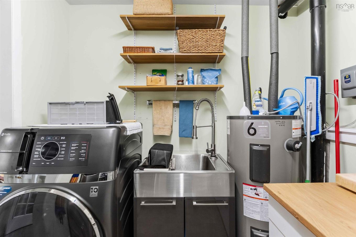 6 Iona Road, Wolfville, NS - Indoor Photo Showing Laundry Room