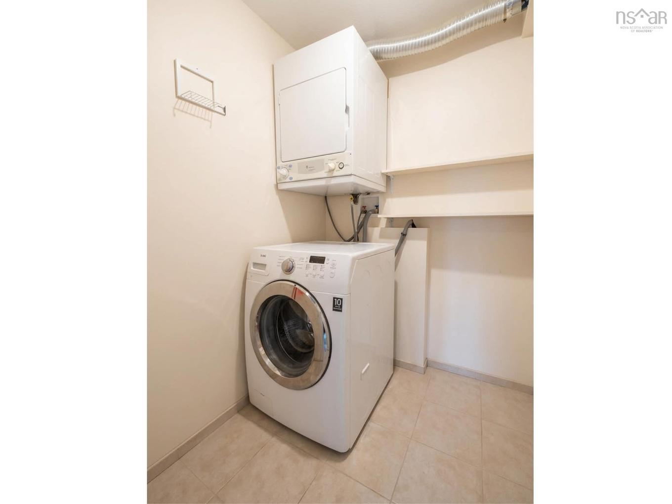 401 32 Veronica Drive, Halifax, NS - Indoor Photo Showing Laundry Room