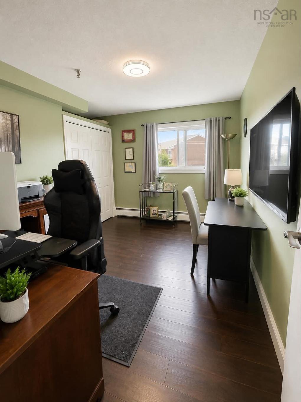 401 32 Veronica Drive, Halifax, NS - Indoor Photo Showing Office