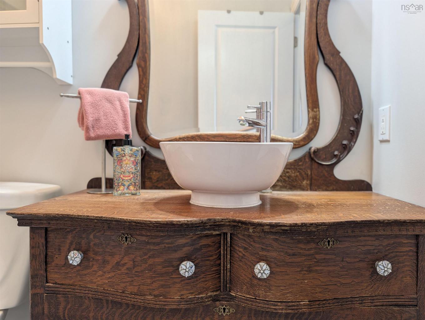 204 24 Harbourside Drive, Wolfville, NS - Indoor Photo Showing Bathroom