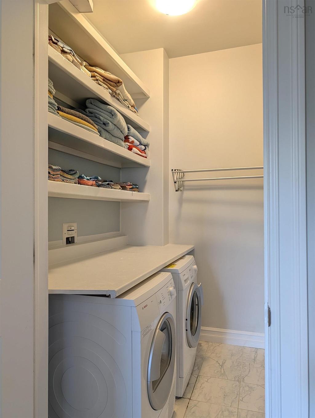 204 24 Harbourside Drive, Wolfville, NS - Indoor Photo Showing Laundry Room