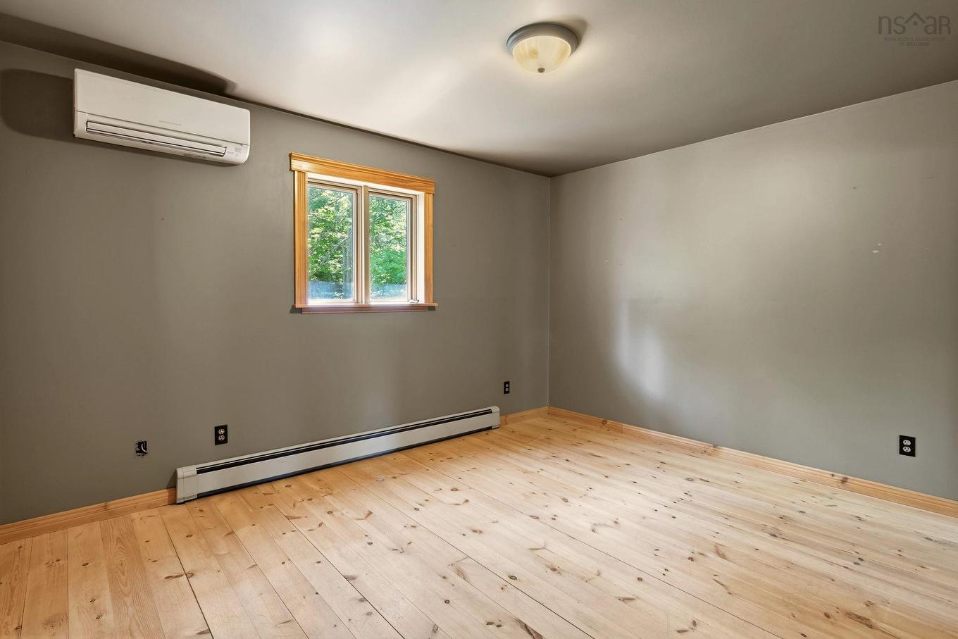 15 Meadow Brook Drive, Beaver Bank, NS - Indoor Photo Showing Other Room