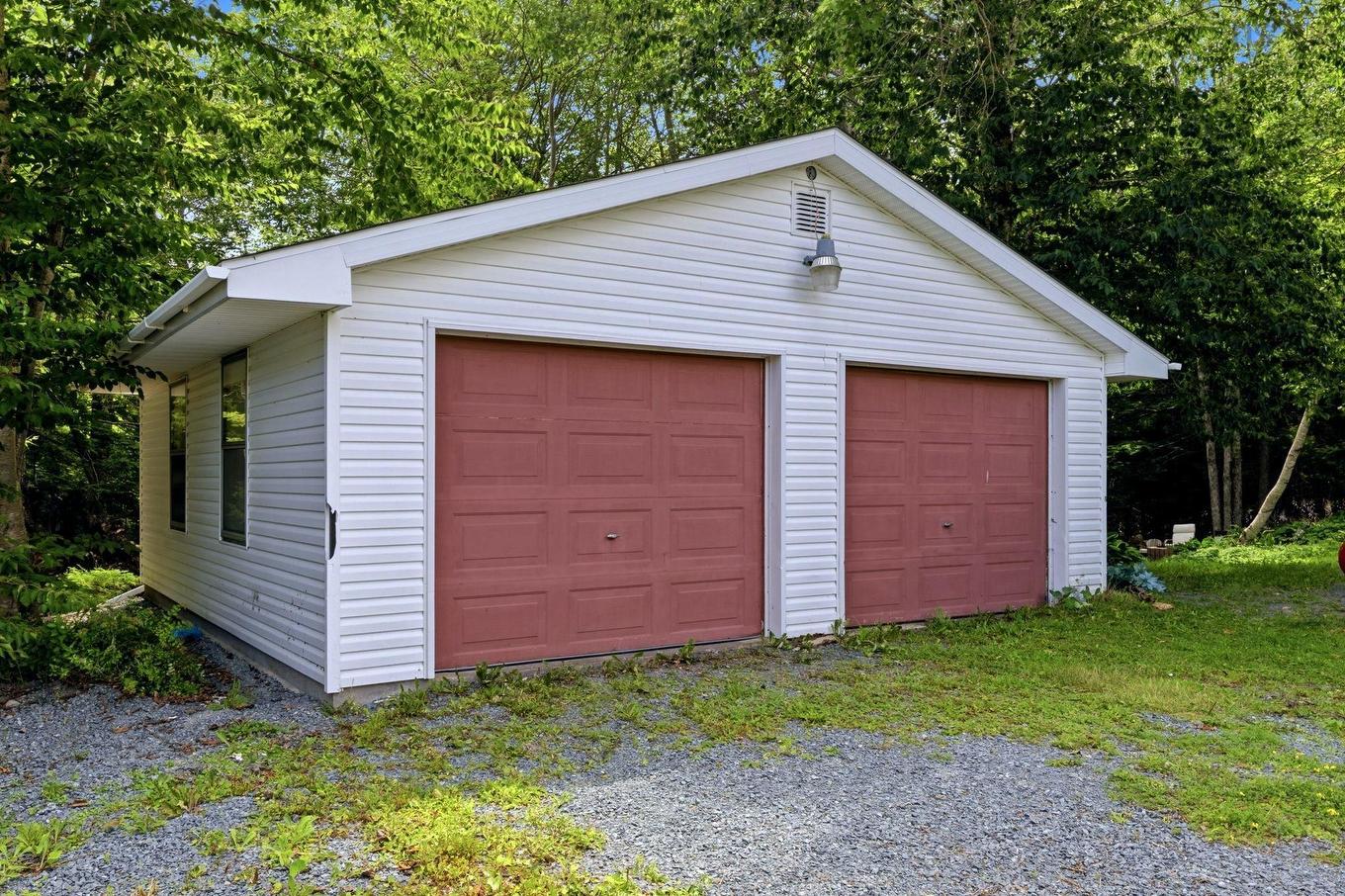 15 Meadow Brook Drive, Beaver Bank, NS - Outdoor With Exterior