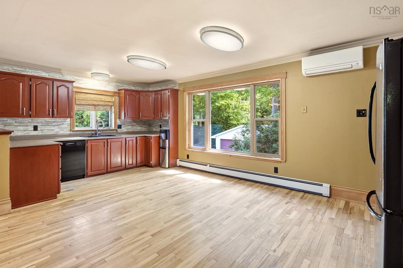 15 Meadow Brook Drive, Beaver Bank, NS - Indoor Photo Showing Kitchen