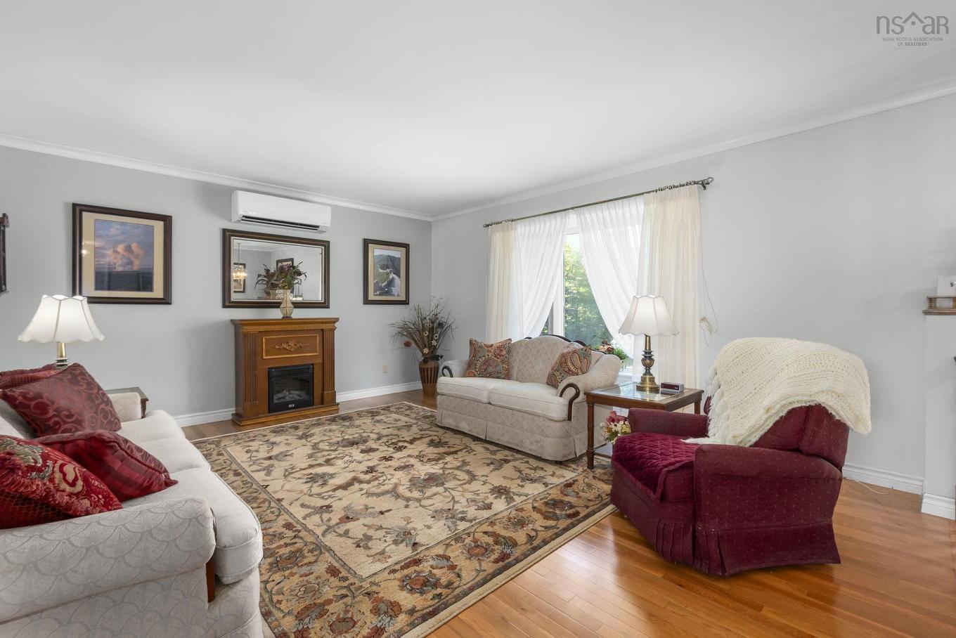 419 Dyke Road, Cow Bay, NS - Indoor Photo Showing Living Room