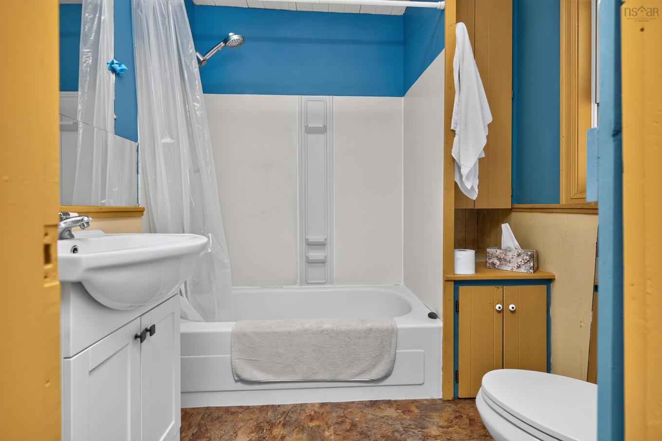 5265 Highway 208, Pleasant River, NS - Indoor Photo Showing Bathroom